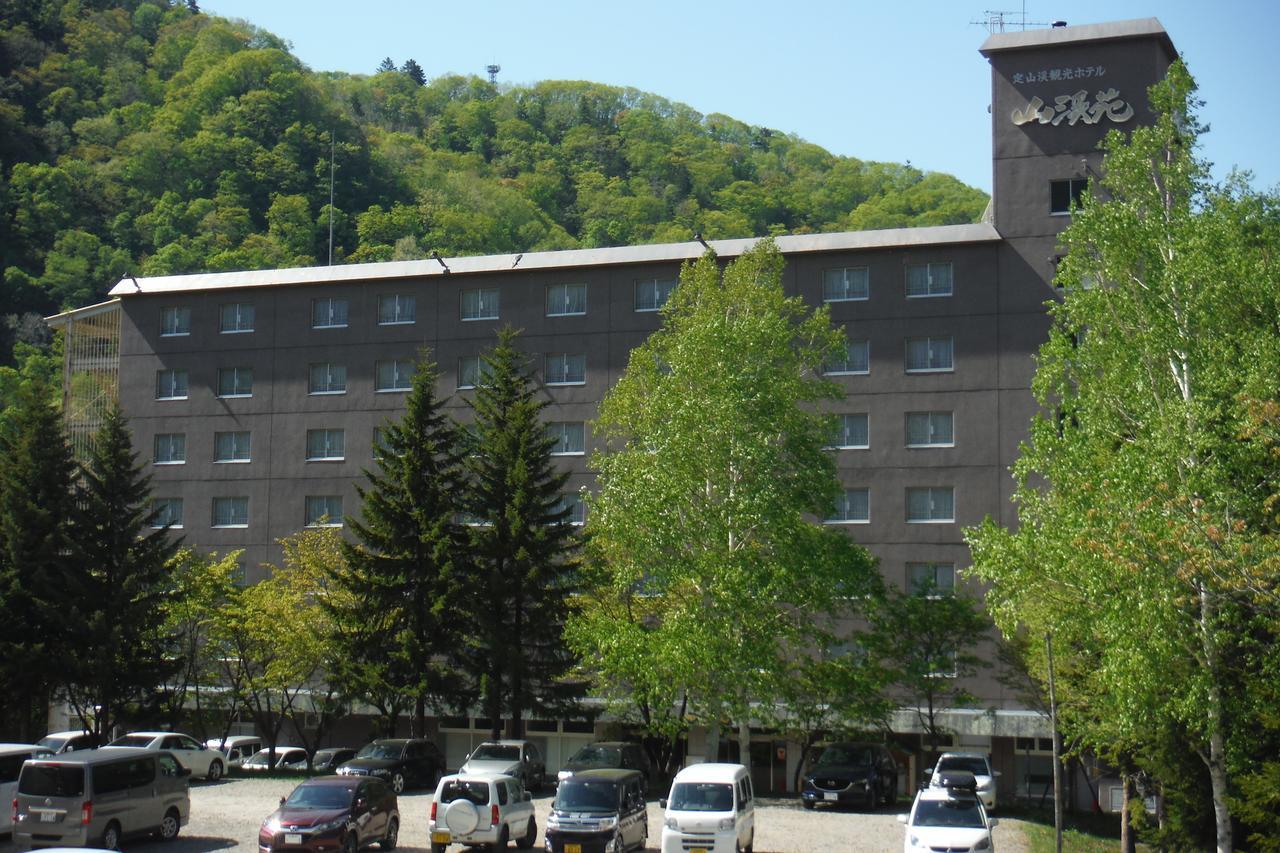 Hotel Sankeien Sapporo Exterior foto